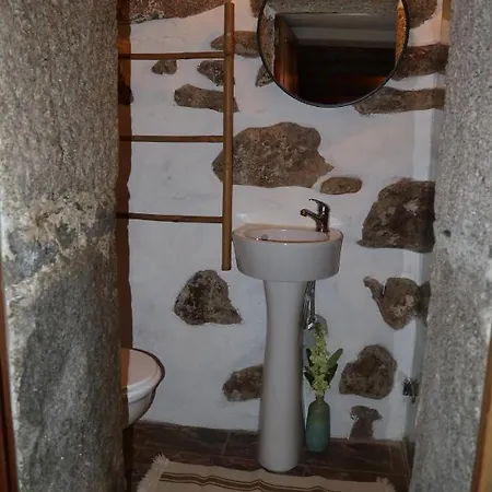 Moinho De Pedra Má *